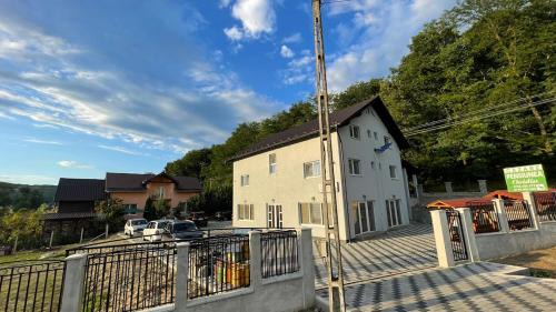 Beclean House | Pensiunea Ovidiu
