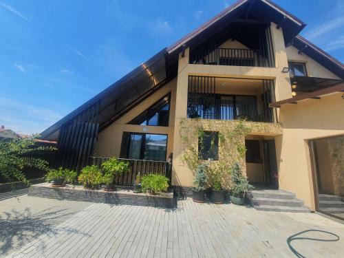 Curtea De Arges House | Pensiunea Relax