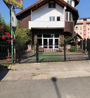 Ramnicu Valcea House | Pensiunea Residence