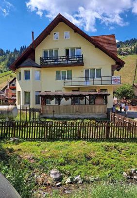 Moeciu de Sus House | Pensiunea Sorina Casa Alba