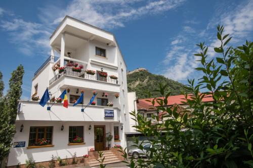 Deva House | Pensiunea Vila Europa