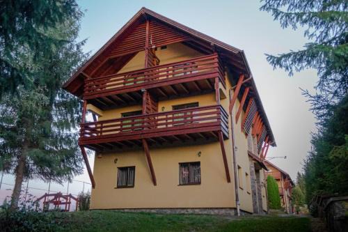 Belis House | Pensiunile Zori de Zi și Apus de Soare