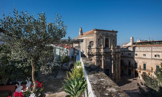 Lecce Historic Center Apartment | Penthouse 14 - independent suite on the rooftops of Lecce