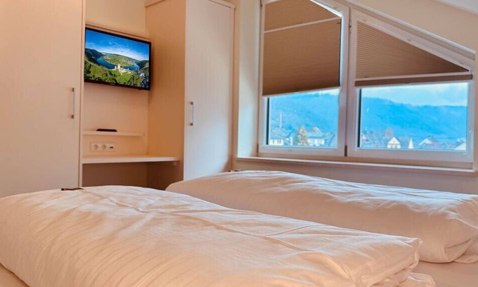 Ellenz-Poltersdorf Apartment | Penthouse apartment - 1-5 persons - 3 bedrooms