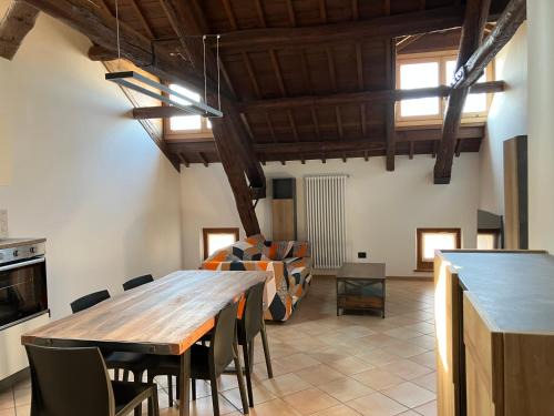 Trichiana Apartment | Penthouse at the Monument