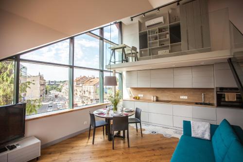 Business District Apartment | Penthouse in the City Center