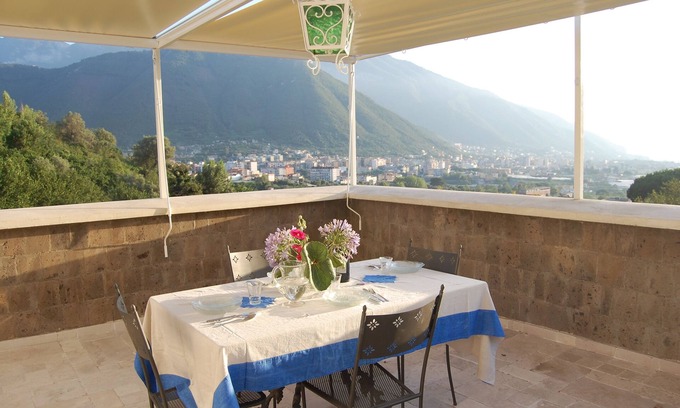 Casola di Napoli Apartment | Penthouse Monticelli-Mansion