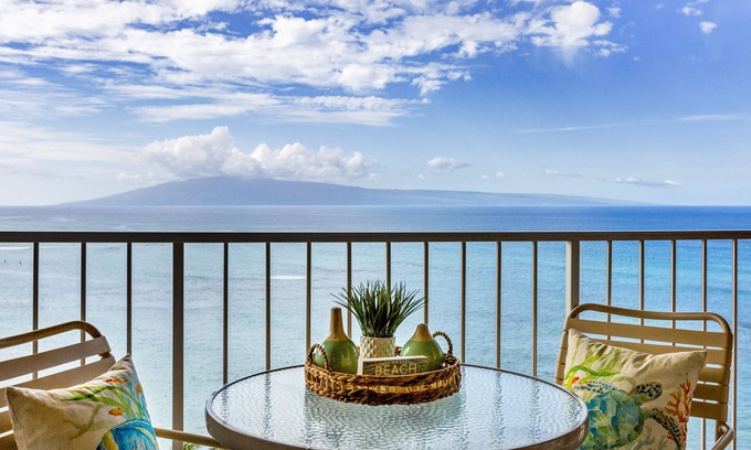 Napili Condo | Penthouse oceanfront great for whale watching