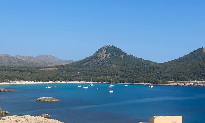 Cala Agulla Apartment | Penthouse overlooking the Mediterranean