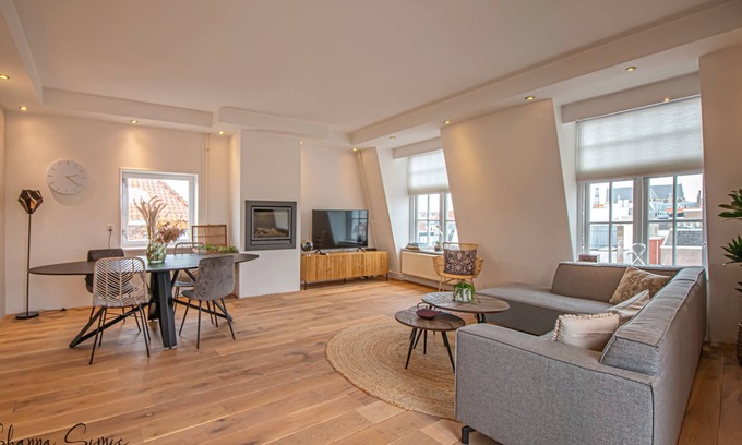 Alkmaar Apartment | Penthouse Trendy inside the historical old city of Alkmaar!