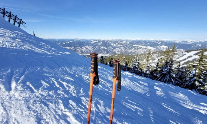 Kellogg Condo | Penthouse w/Mountain Views and Fireplace. Roof Top and Ground Hot Tubs!