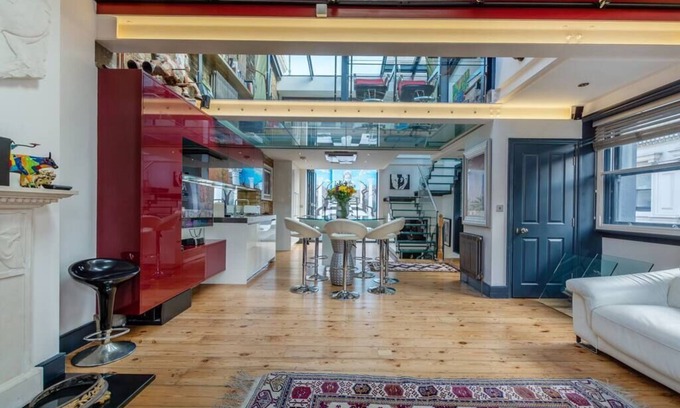 Bloomsbury Apartment | Penthouse with Rooftop Overlooking British Museum
