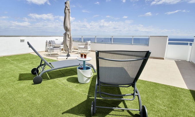 Manilva Apartment | Penthouse with stunning sea view and rooftop terrace