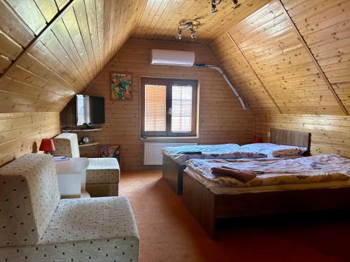 Teplicka nad Vahom House | Penzión Bosorka