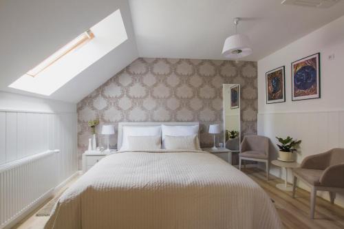 Nove Mesto nad Vahom House | Penzión Kúria