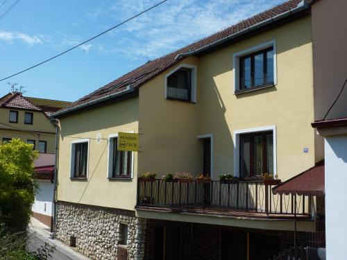 Valtice House | Penzion Čech