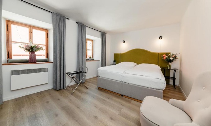 Znojmo House | Penzion Austis
