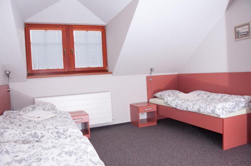 Nove Veseli House | Penzion Pohanka