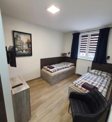 Klasterec nad Ohri House | Penzion TOŠA
