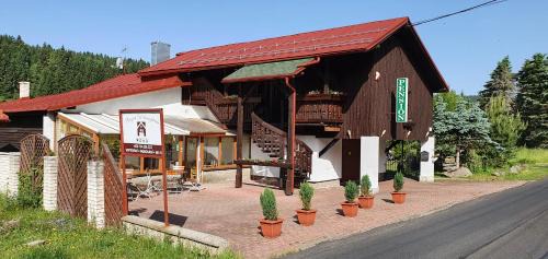 Pernink House | Penzion U Dvou pánů