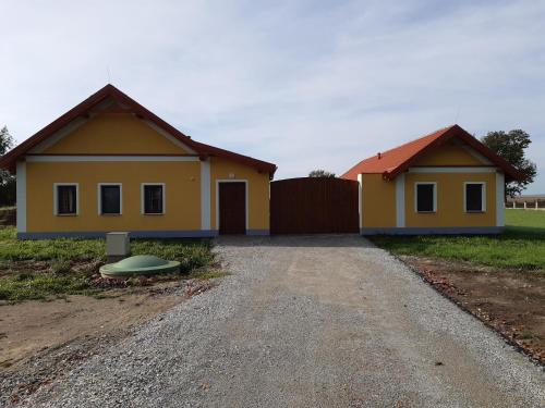 Sviny Apartment | Penzion Vojtíšek