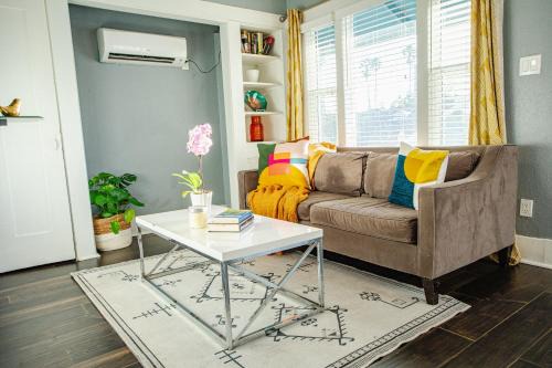 Willmore Apartment | People's Choice Central Location Prkg & Patio LBD
