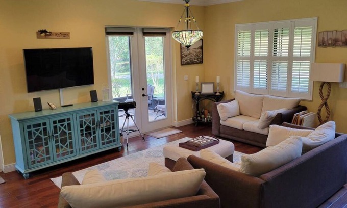 Highland Other | Pepper's Ridge; Quiet, Country Living.