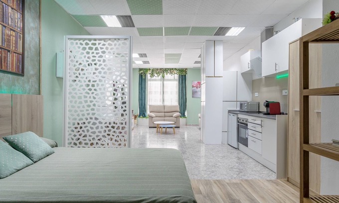 Ensanche Diputacion Apartment | PEPPERMINT (Near the Real Club de Regatas and bus and train station).