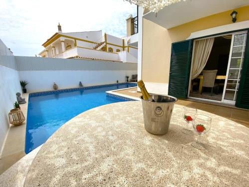 Pera Villa | Pêra Amazing Villa With Pool by Homing