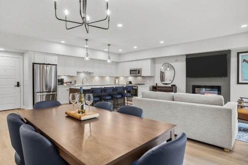 Copperstone Resort Apartment | Perfect 3 bed-2 bath Top Floor Hot Tub Heated Pool Gym