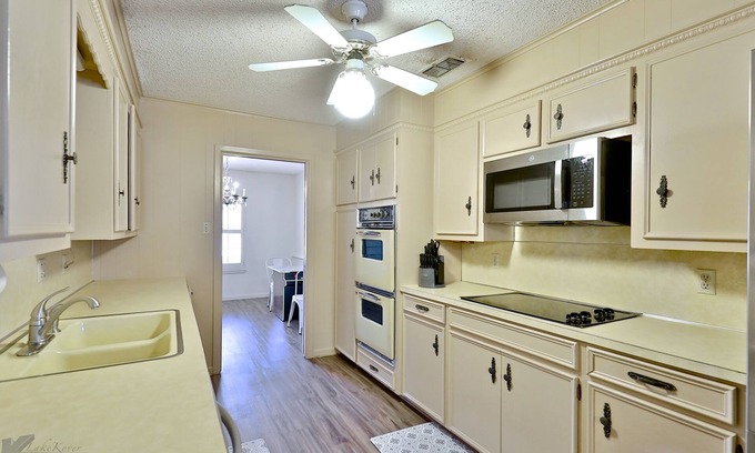 Abilene House | Perfect Abilene Location