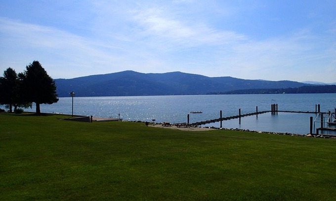Sandpoint Condo | Perfect Condo Rental. On the Lake in the summer, near Schweitzer in the Winter