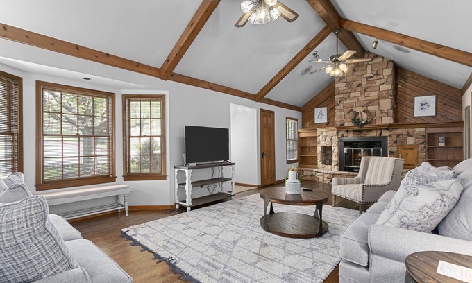 Independence House | Perfect Cottage Style Home