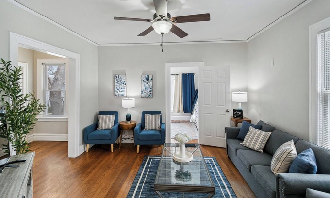 Waukegan Apartment | Perfect Cozy Family Home Getaway