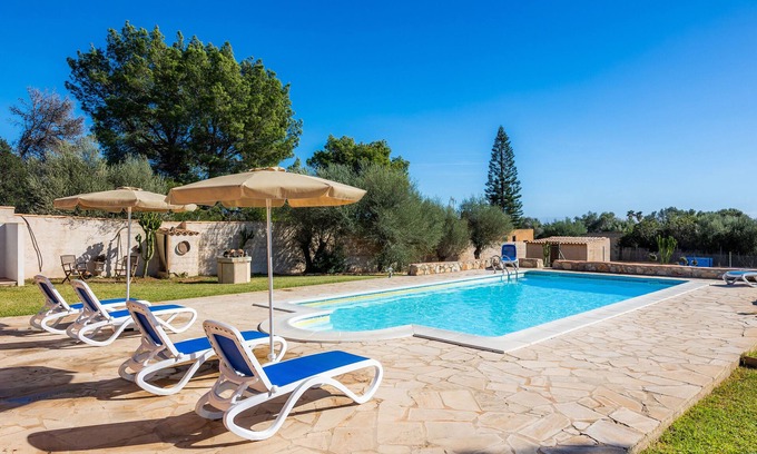 Portocolom Villa | Perfect Finca "Can Pota" with Large Garden and Pool