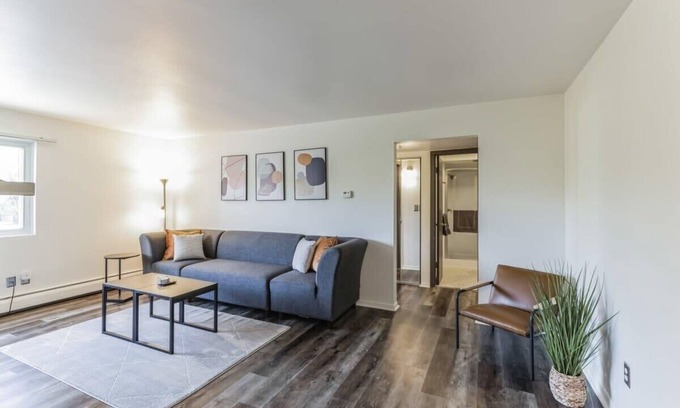 Ann Arbor Apartment | Perfect for Campus Visitors! Comfy Ann Arbor Apt