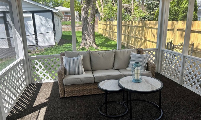 Libertyville House | Perfect for Large Families