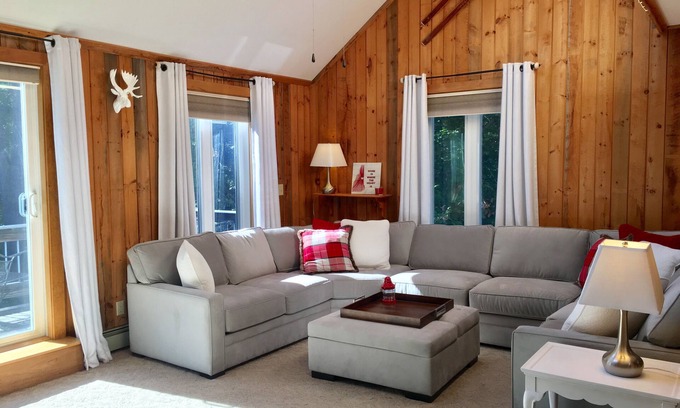 North Conway Condo | Perfect for multiple families- central location, next to Cranmore mountain!