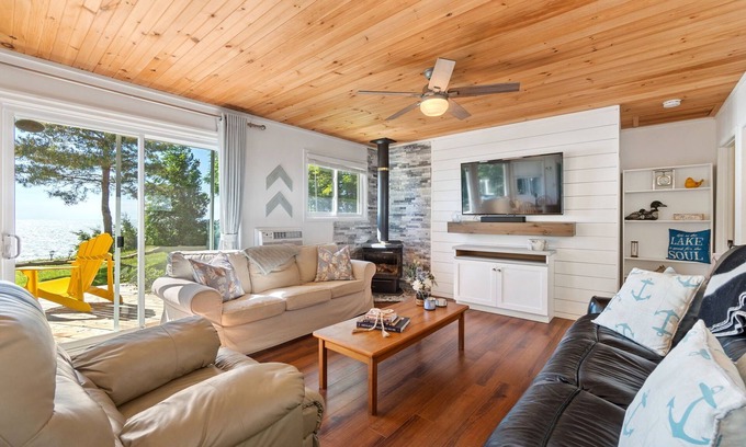 Dashwood Cottage | Perfect getaway on the shores of Lake Huron
