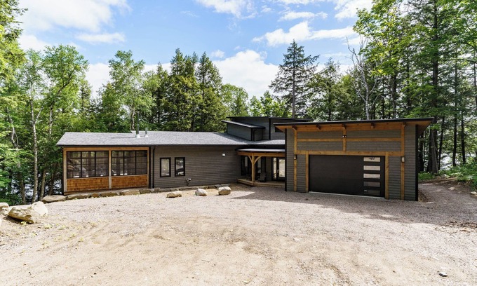 Dysart et al Cottage | Perfect Haliburton Cottage ~ 5BR ~ Starlink WiFi