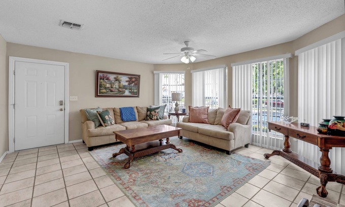 Altamonte Springs Condo | Perfect location for this gem of a condo, pet friendly in the heart of Altamonte