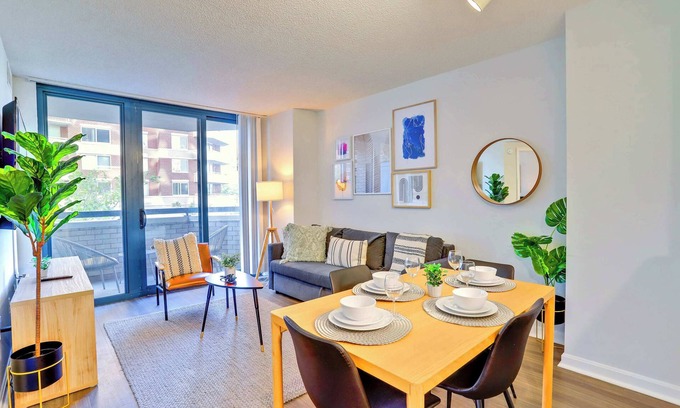 Ballston Apartment | Perfect Location at Ballston With Pool & Gym