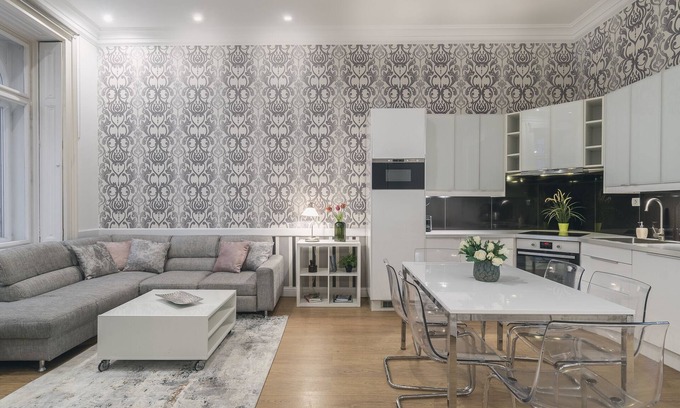 Erzsebetvaros Apartment | Perfect location in the market/art/nightlife district! Beautifully decorated!