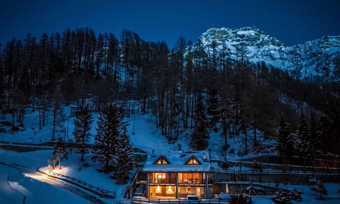 Paquier Ski Chalet | Perfect location with amazing views close to ski slopes