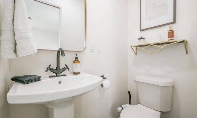 Dumas House | Perfect Peach with Game Room