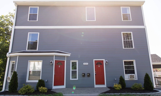 Bristol Apartment | Perfect place for longer stays! New construction!