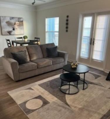 Lower Garden District Apartment | Perfect Proximity