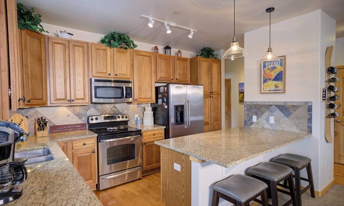 Winter Park Condo | Perfect spot for Fall Events in Winter Park. TOWP STR Permit #006902
