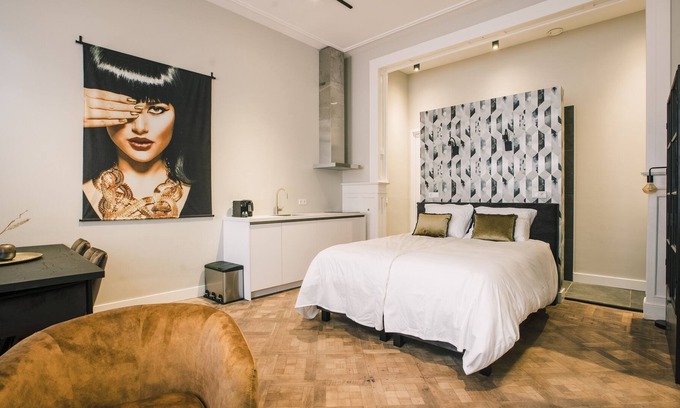 Centrum Apartment | Perfect Studio in a perfect location of Tilburg! | Stadsvilla Alexander