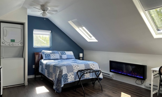 Pasadena Apartment | Perfectly Centered, Close to everything the West Coast has to offer!